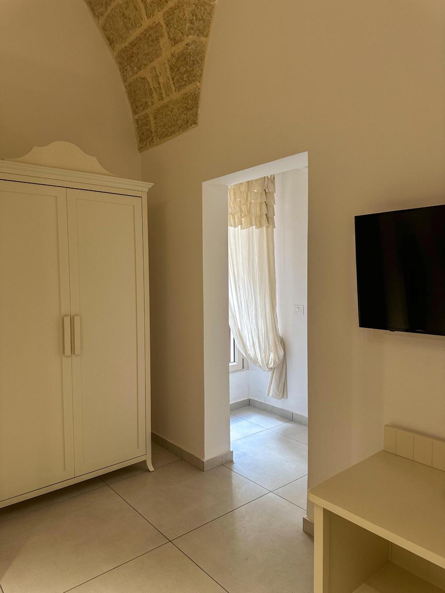 Palazzo Alma Luxury Rooms Казарано Экстерьер фото