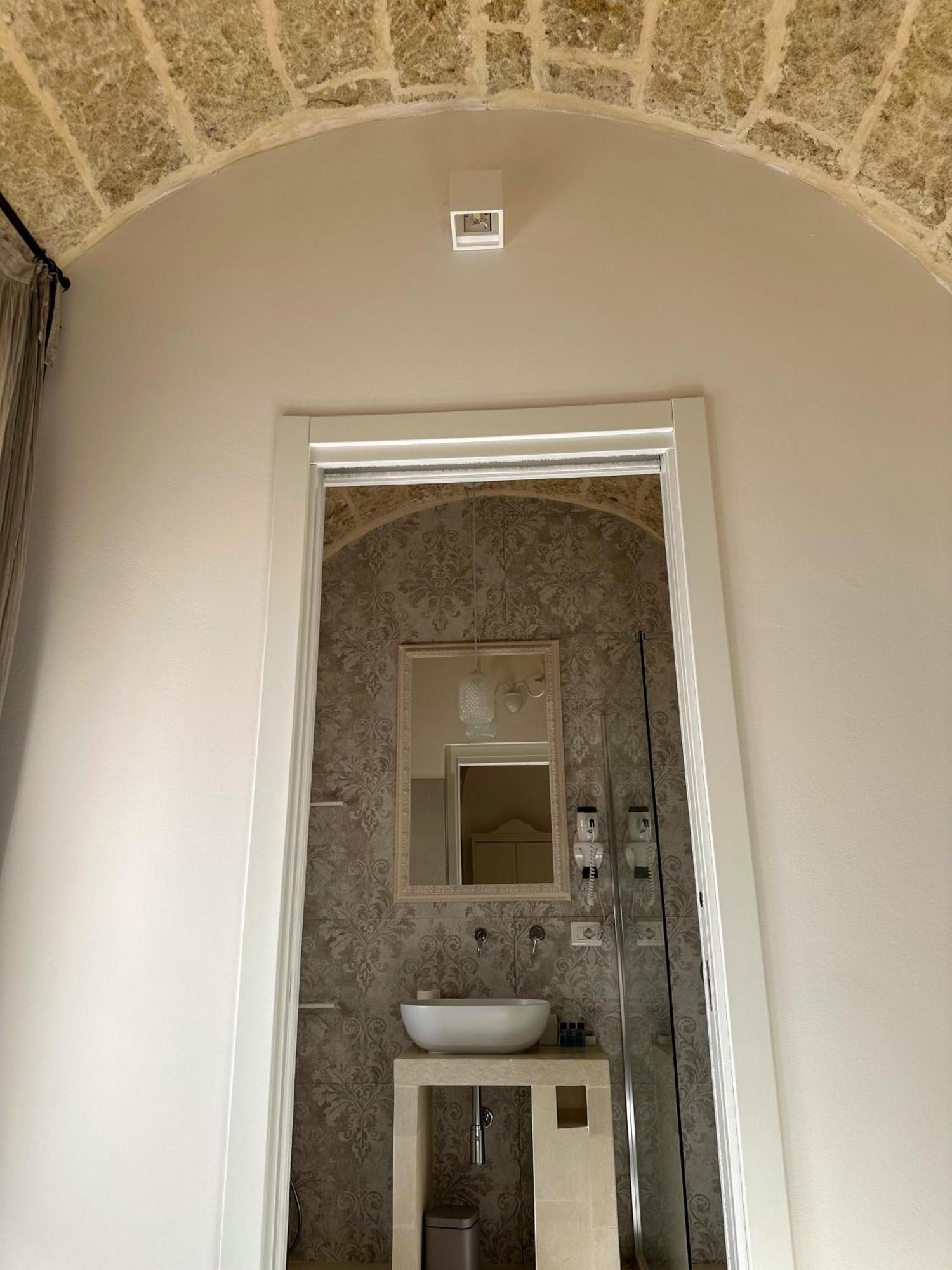 Palazzo Alma Luxury Rooms Казарано Экстерьер фото