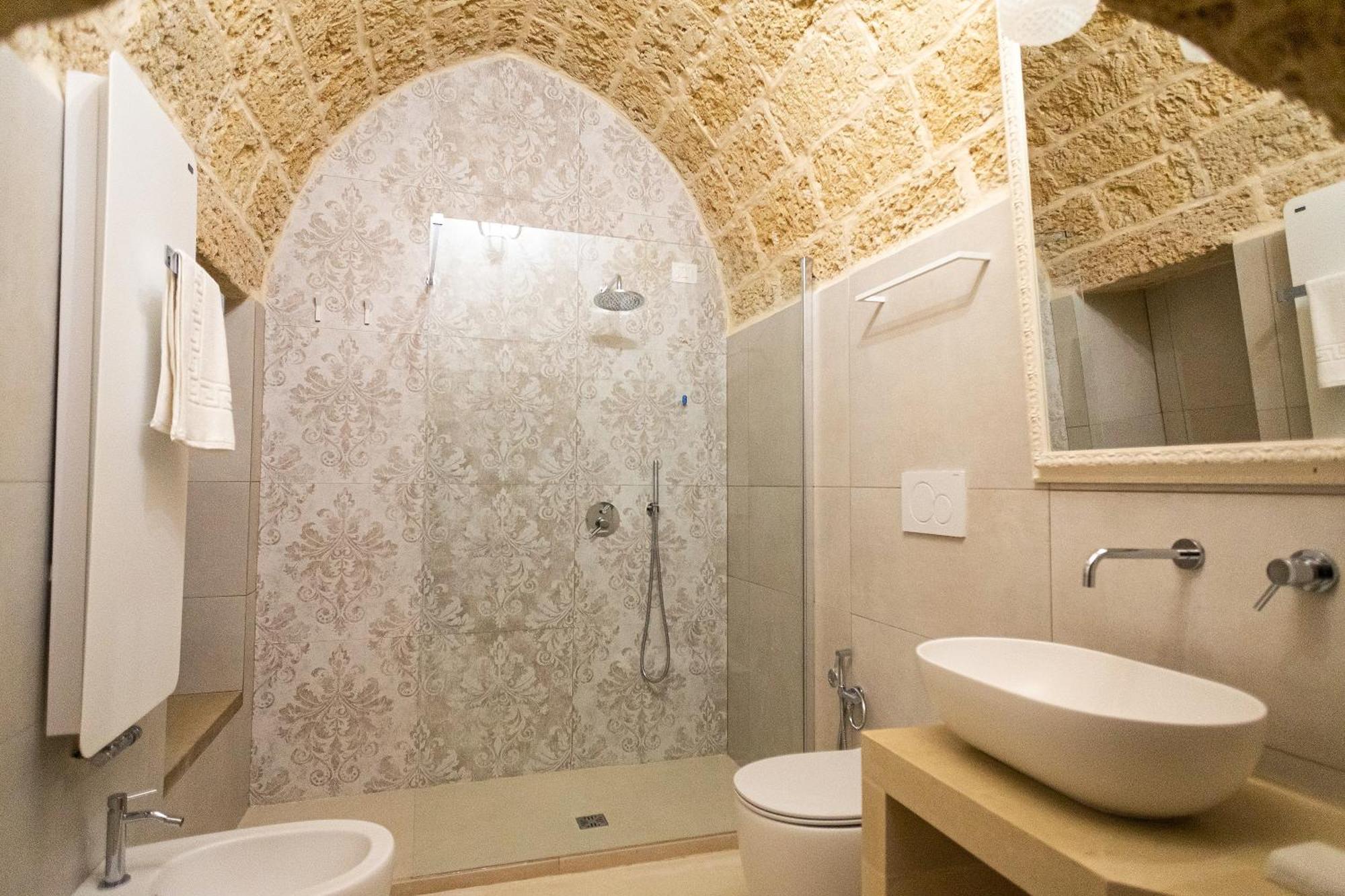 Palazzo Alma Luxury Rooms Казарано Экстерьер фото